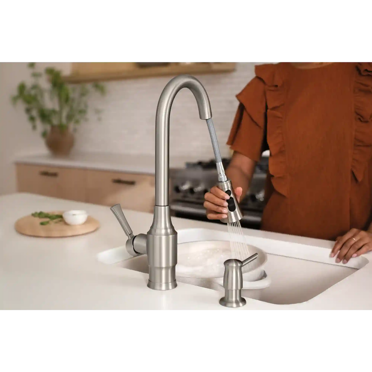 Swinden One-handle High Arc Pulldown Kitchen Faucet