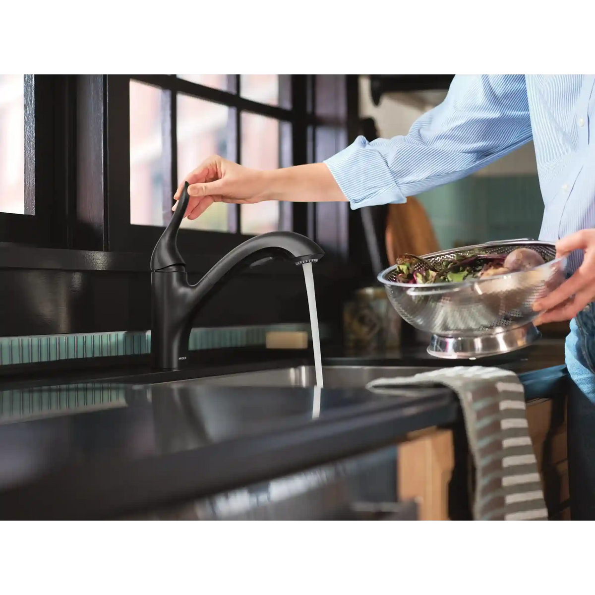 Koa One-Handle Low Arc Pullout Kitchen Faucet