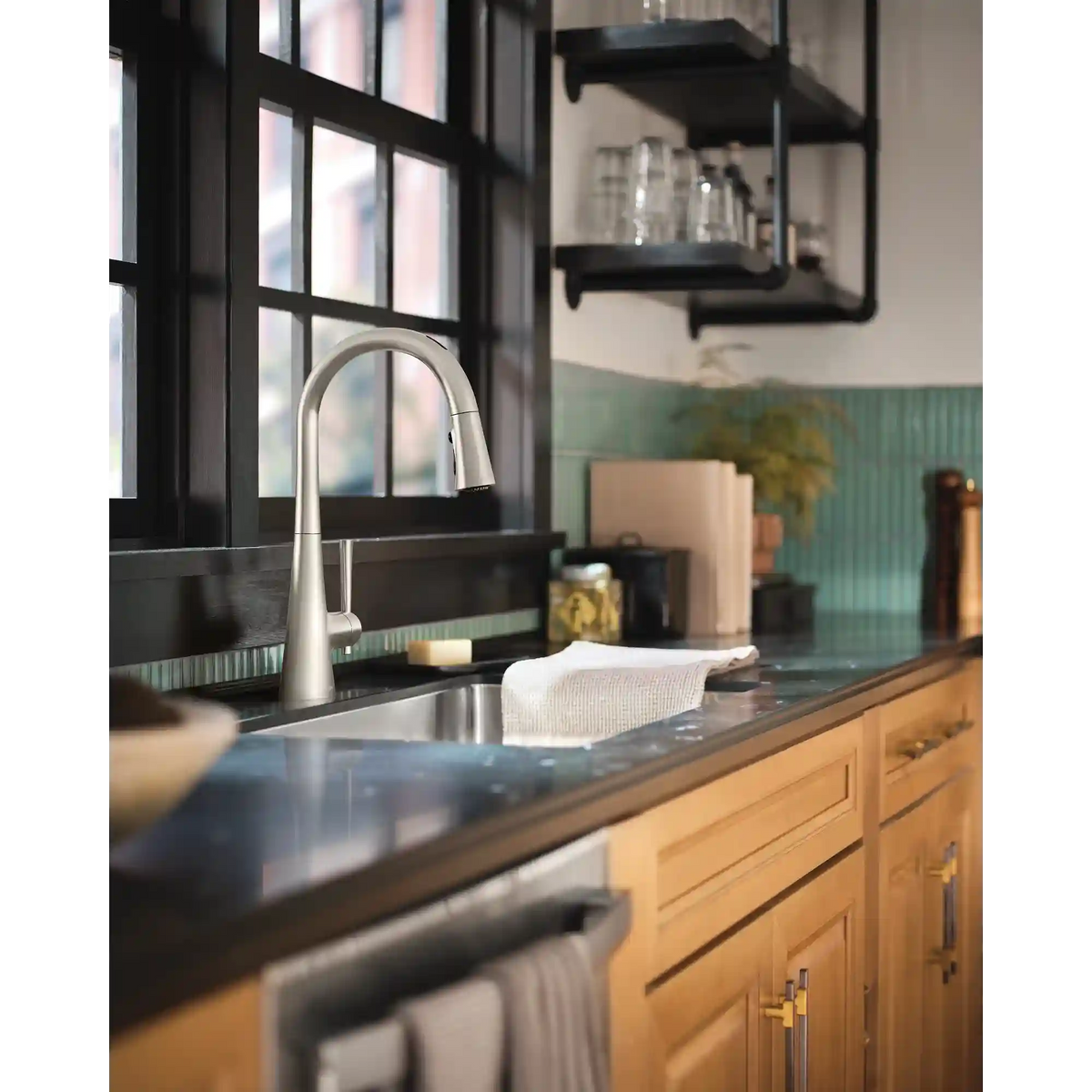 Kurv One-Handle High Arc Pulldown Kitchen Faucet