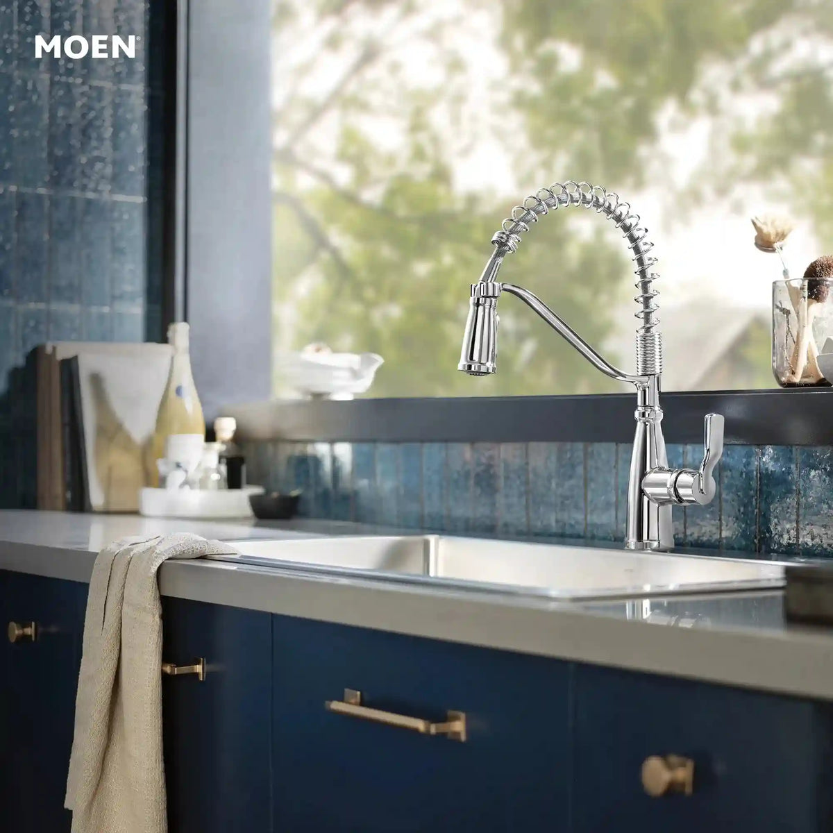 Nolia One-Handle High Arc Pre-Rinse Spring Pulldown Kitchen Faucet