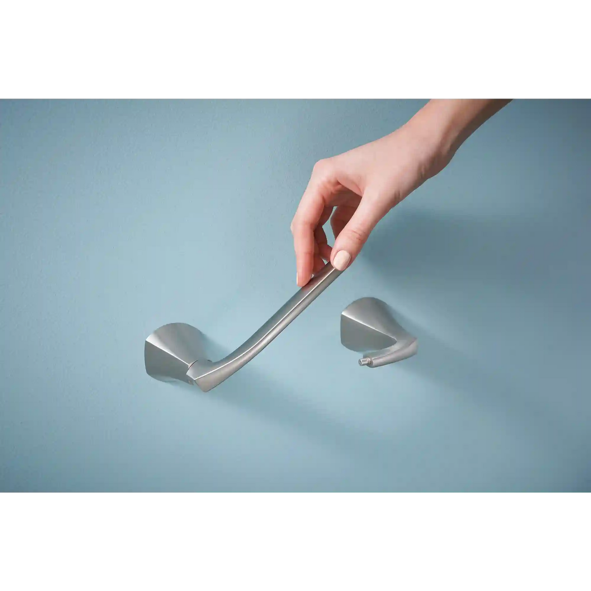 Lindor Pivoting Paper Holder