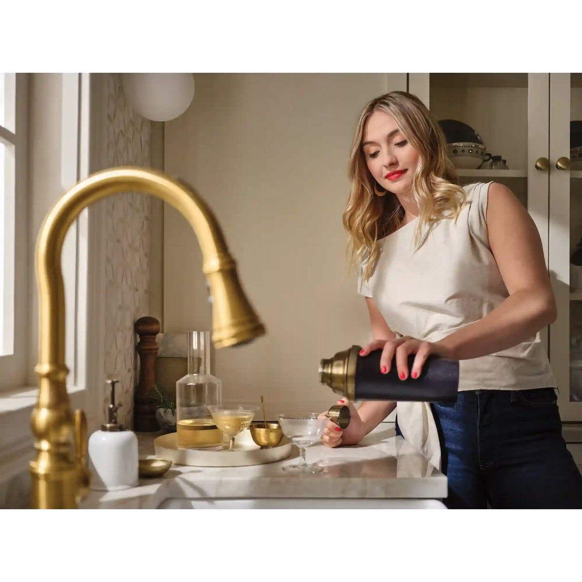 Weymouth Motion Control Smart Kitchen Faucet In - One Handle High Arc Pulldown