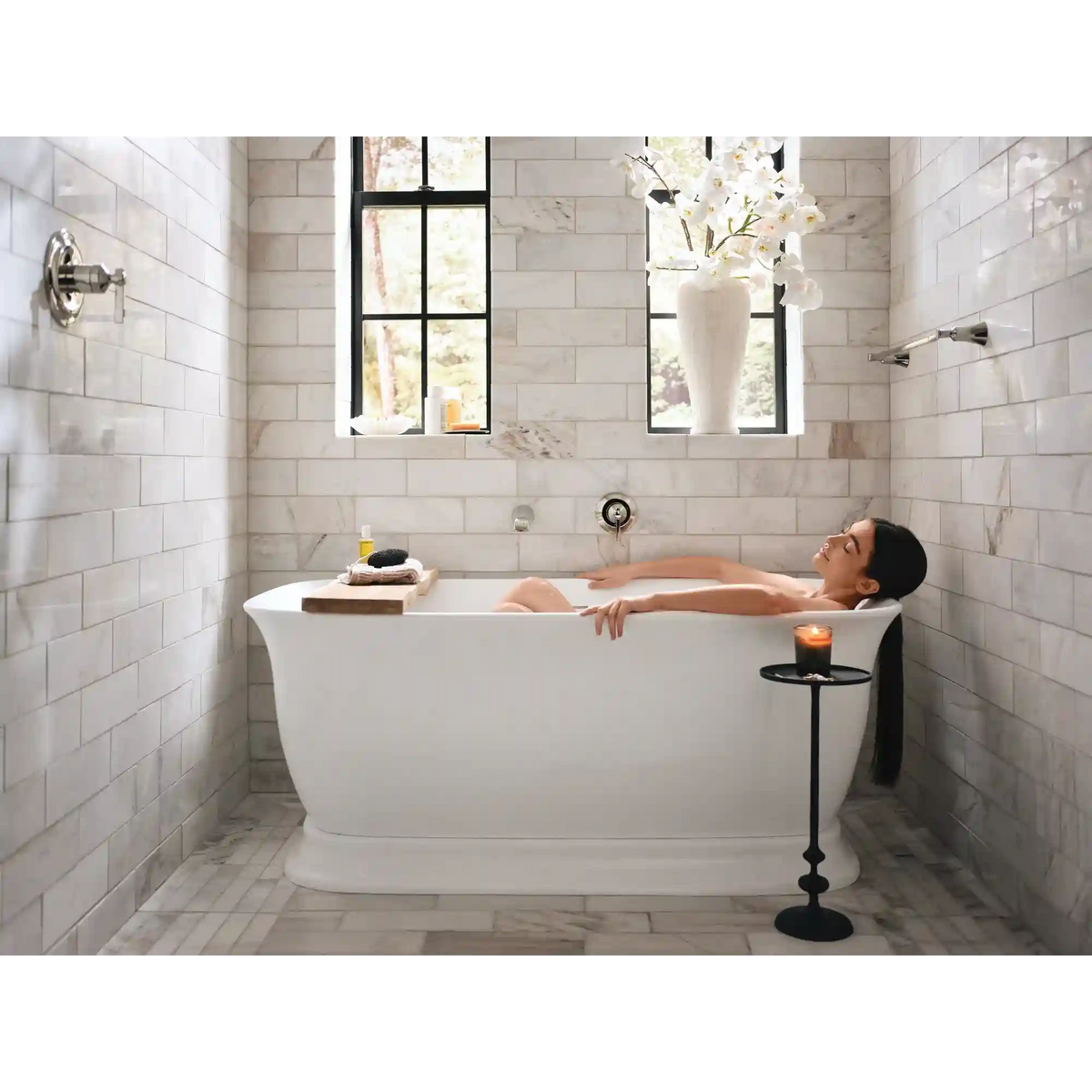 Flara One-Handle Non Diverter Wallmount Tub Filler