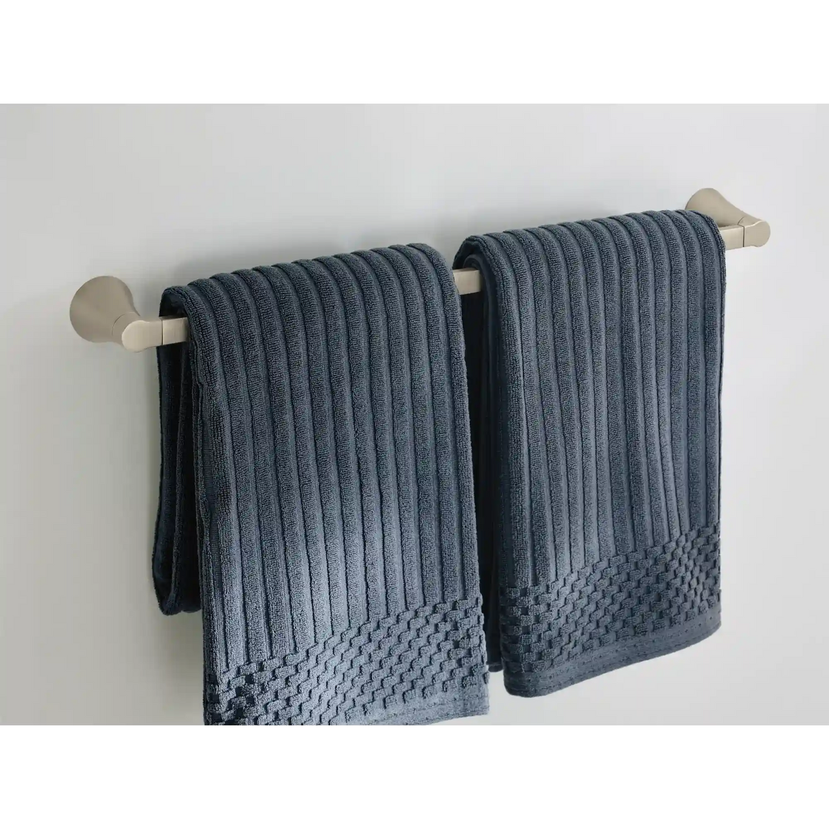 Jase Towel Bar
