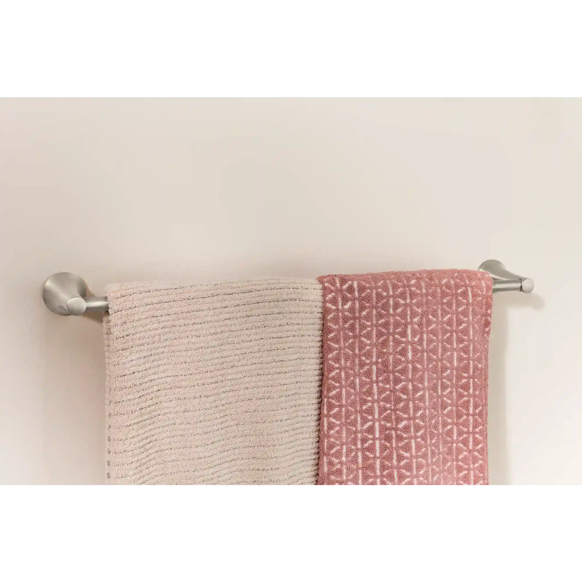 Pyrite 24" Towel Bar