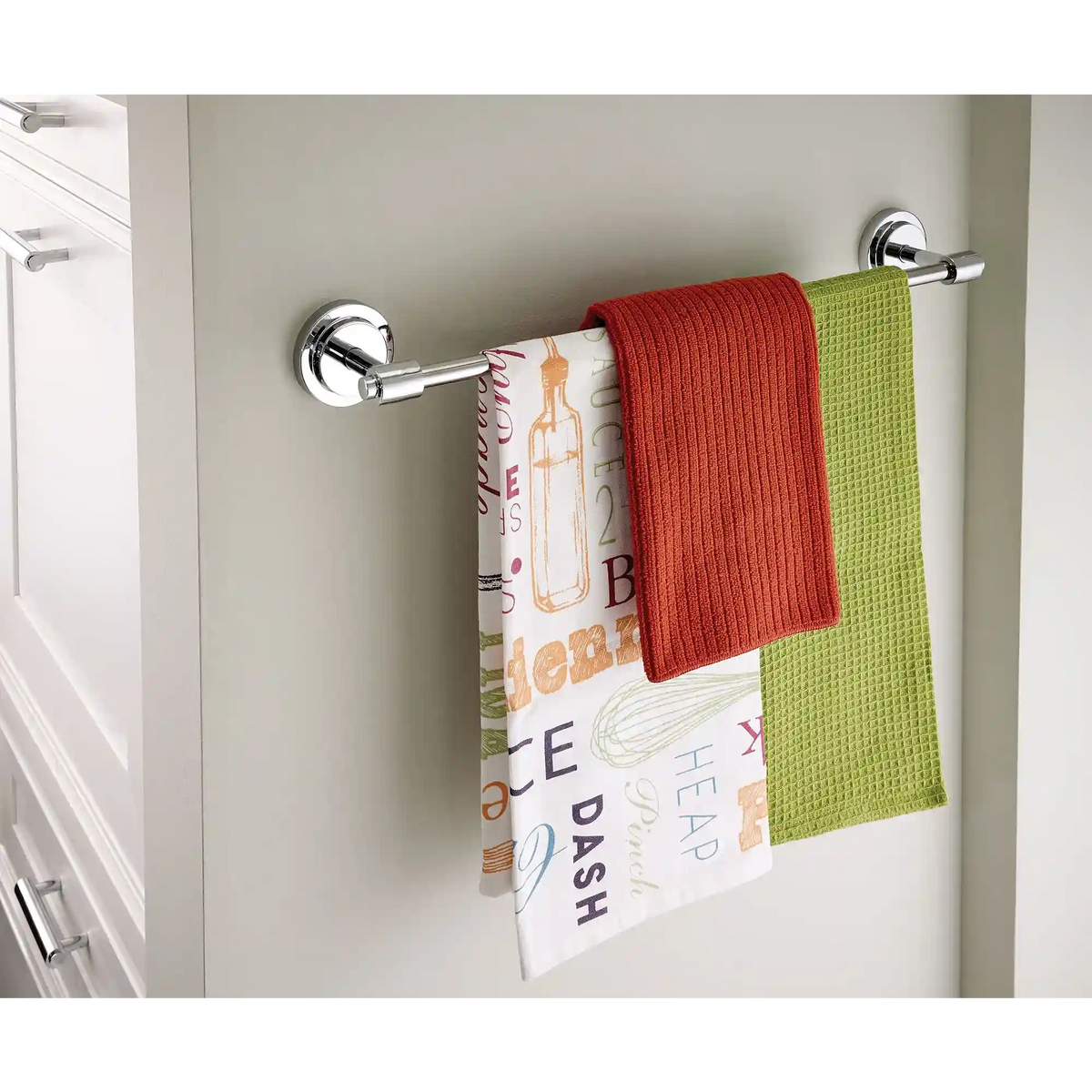 Iso 18" Towel Bar