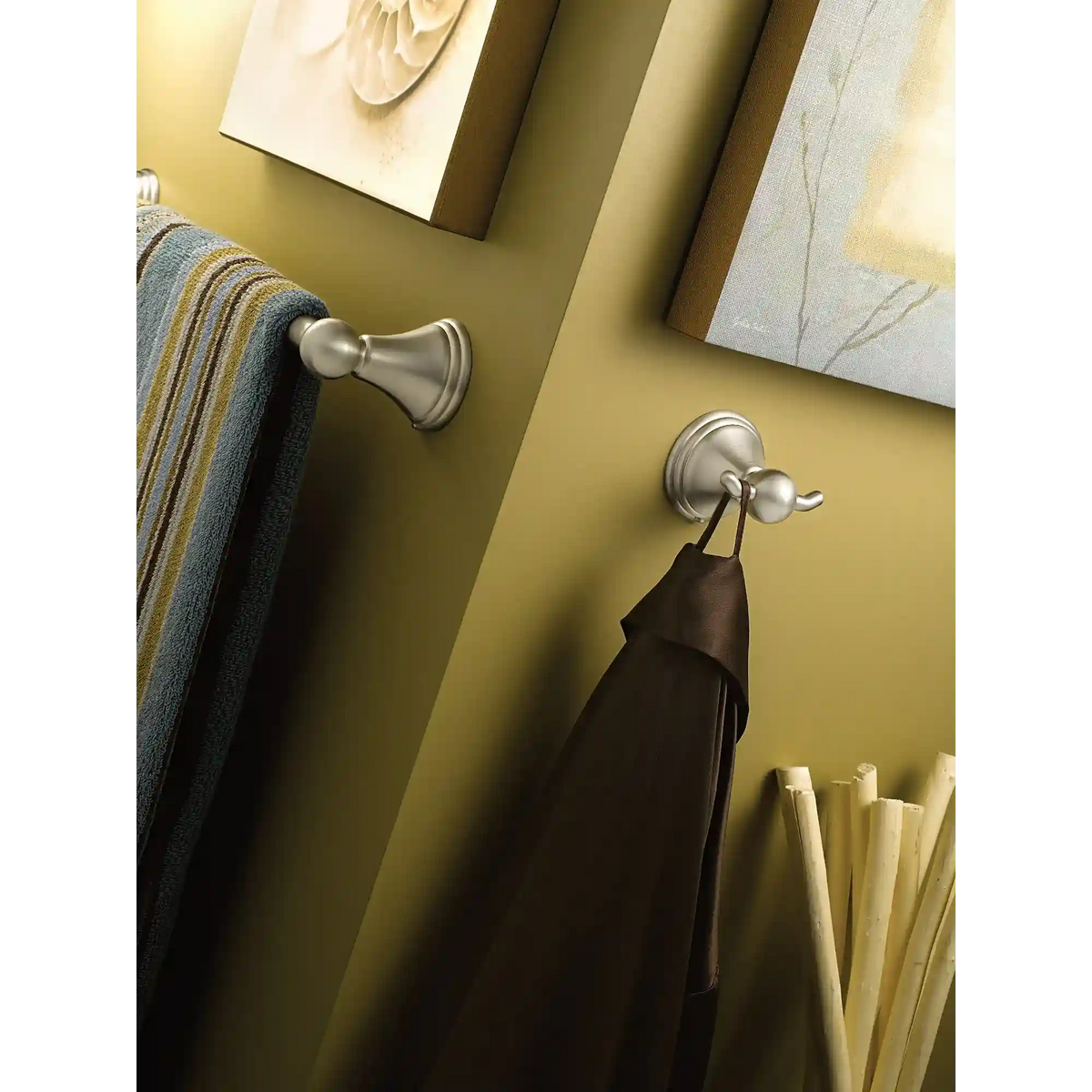 Preston 24" Towel Bar