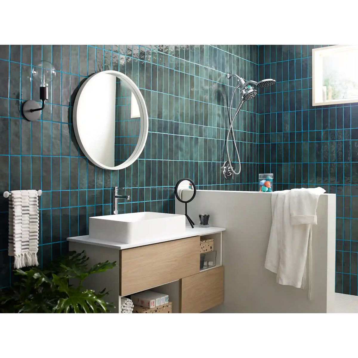 Moen Aromatherapy Combination Shower with Inly™ Shower Capsules