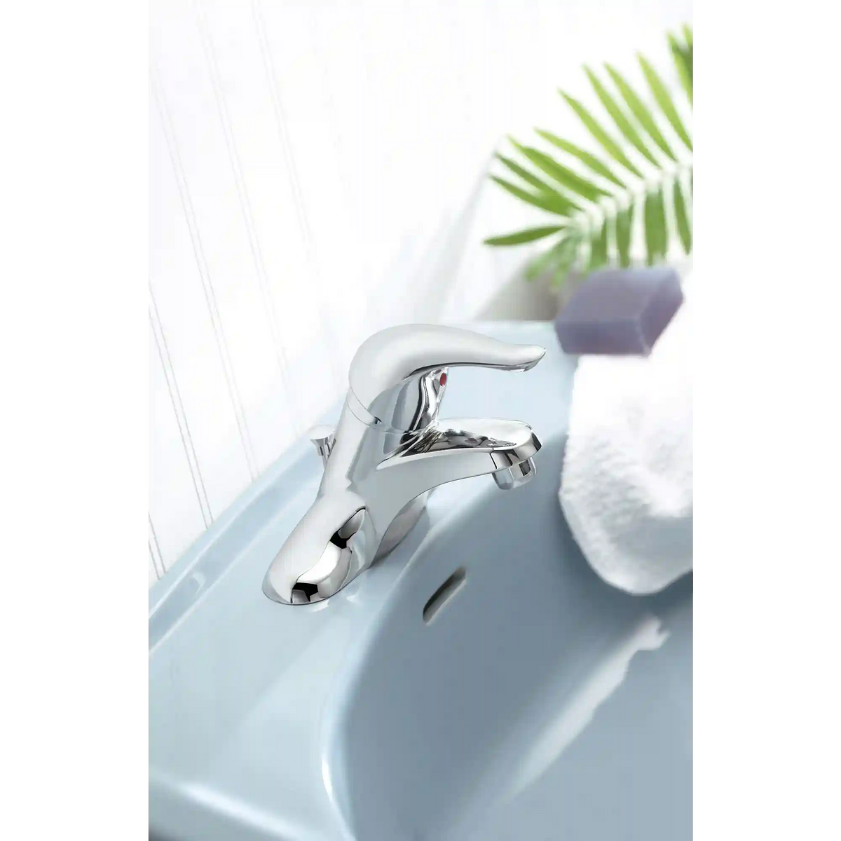 Chateau One-Handle Low Arc Bathroom Faucet