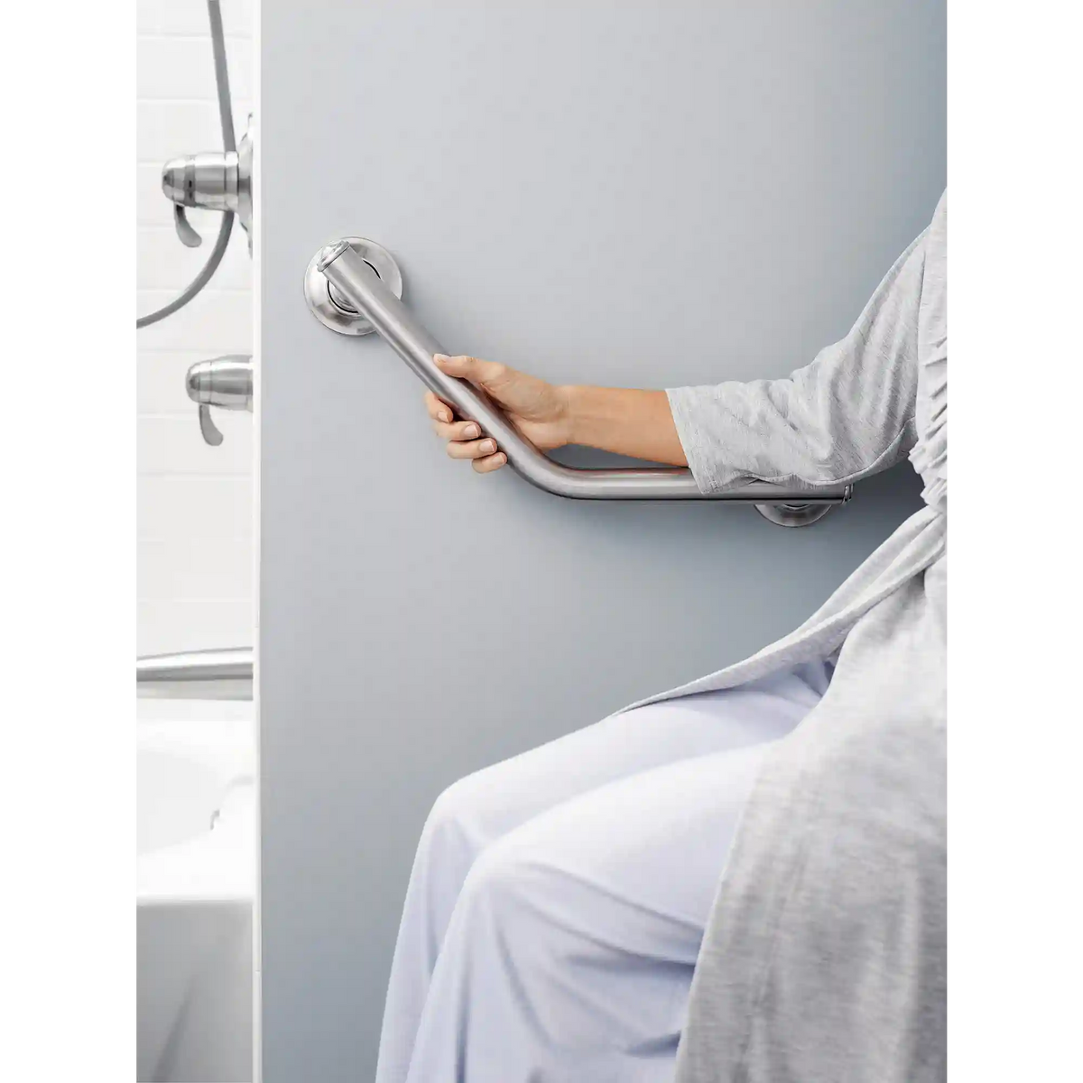 Moen 16" Angled Grab Bar