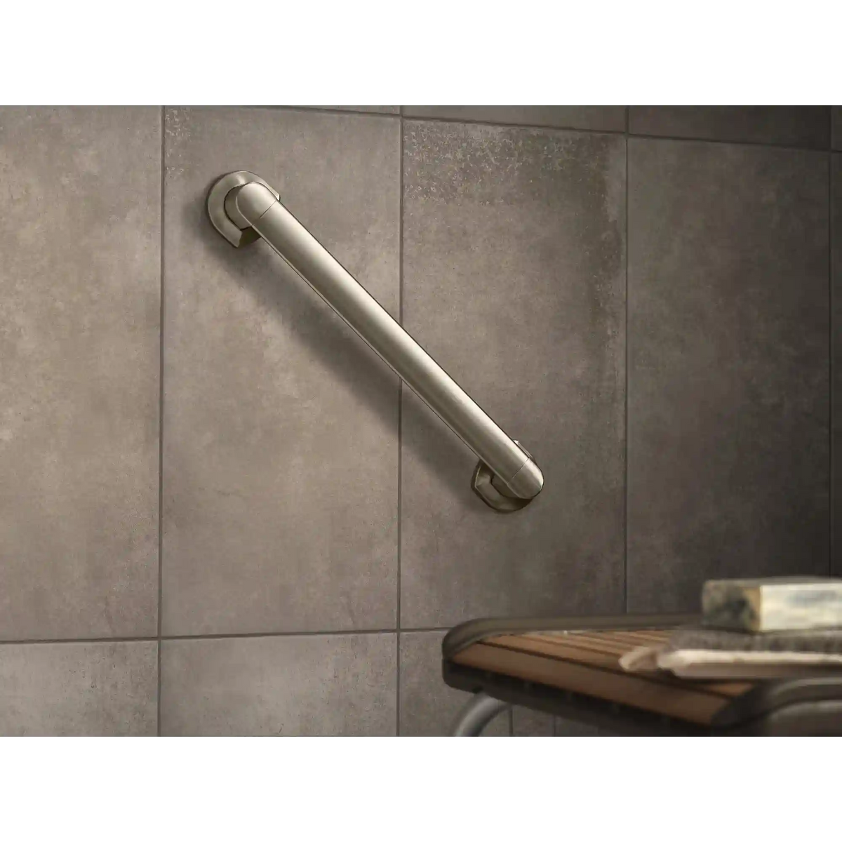 Genta™ 18" Grab Bar