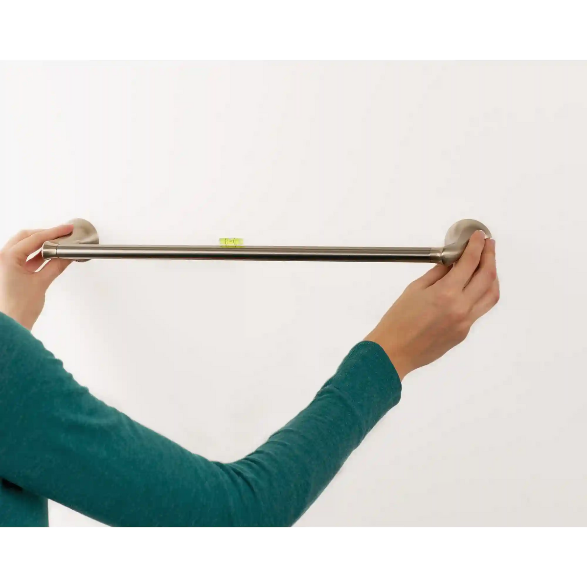 Darcy 24" Towel Bar