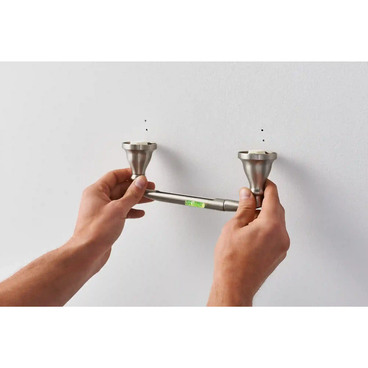 Hilliard Pivoting Paper Holder