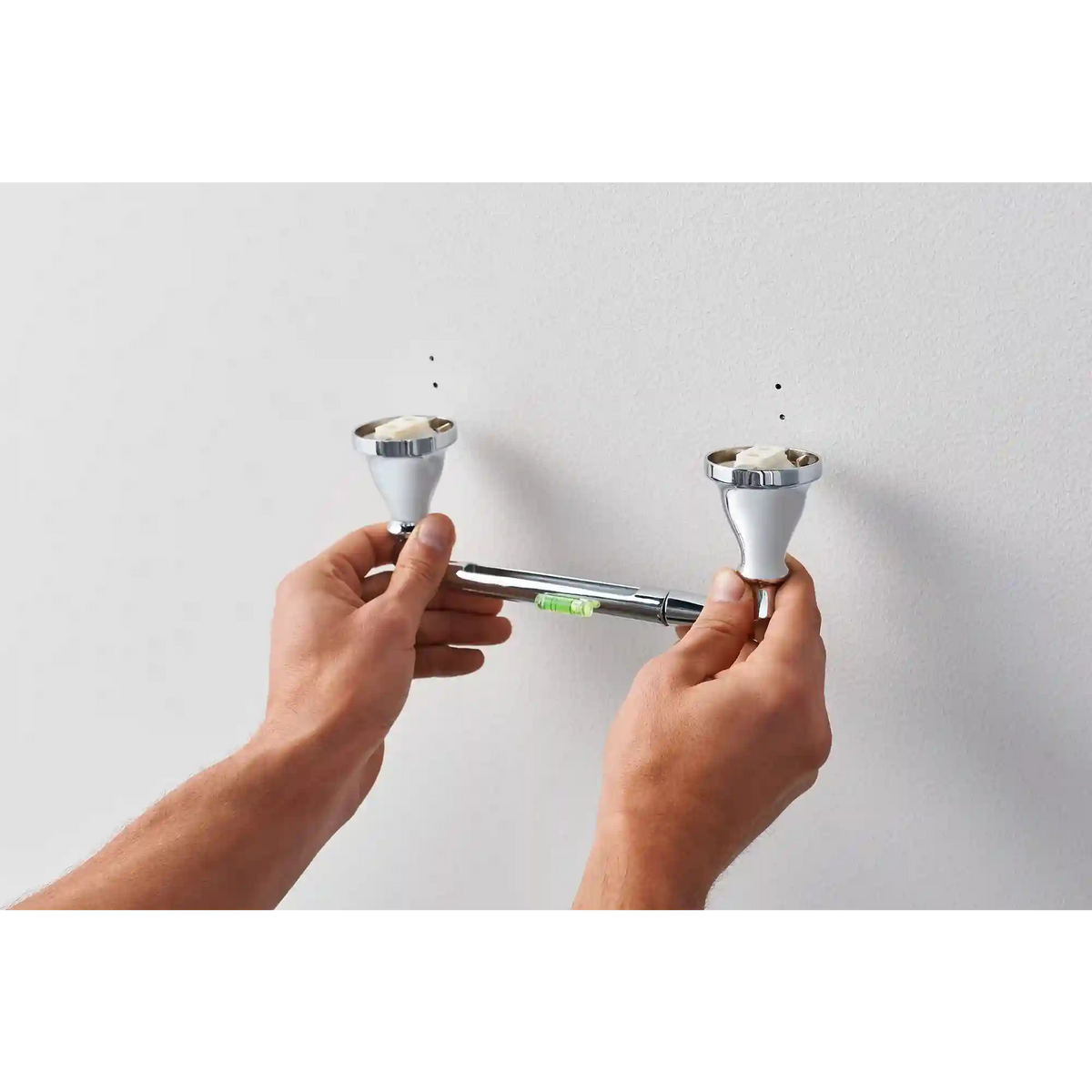 Hilliard Pivoting Paper Holder