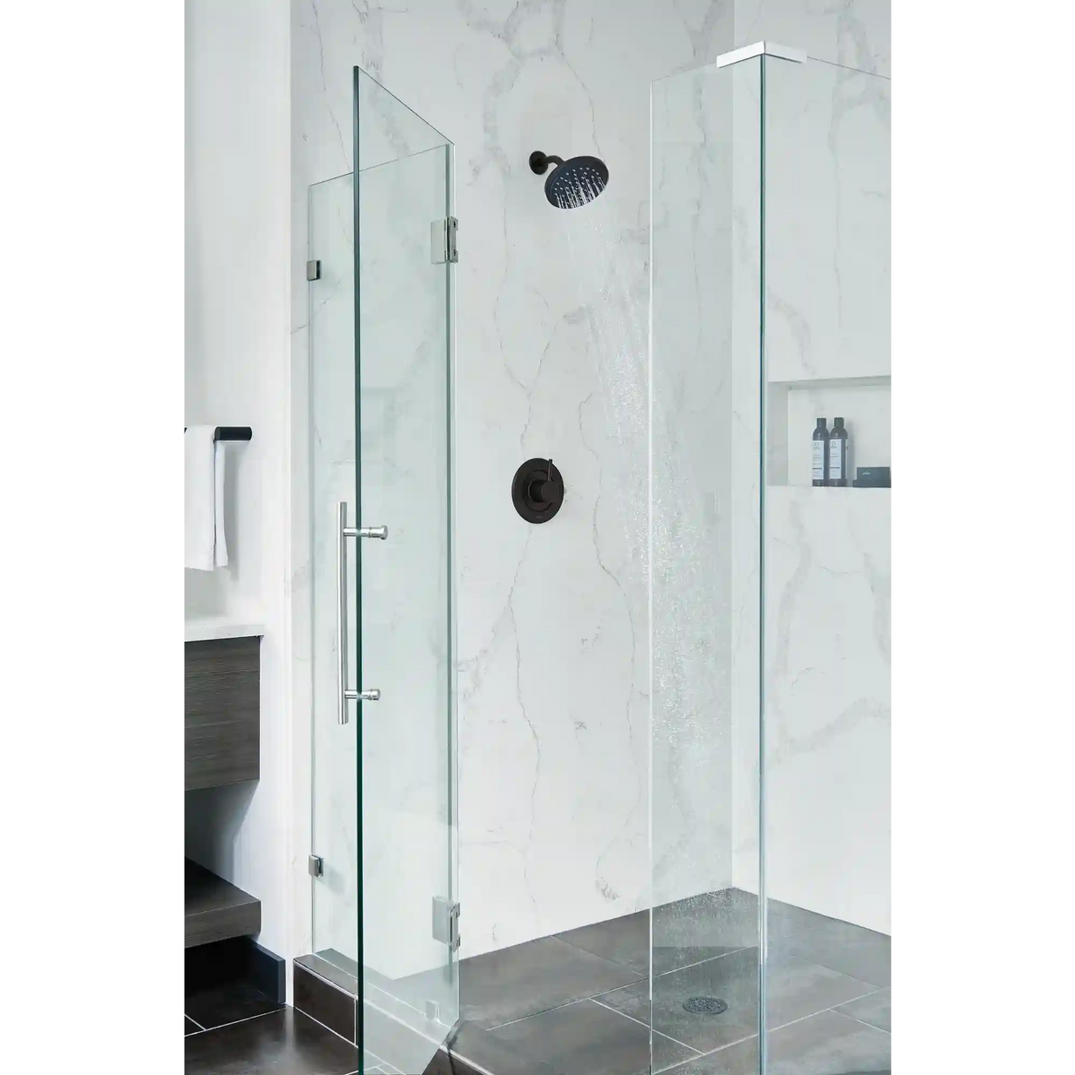 Moen One-Function 6 3/4" Diameter Spray Head Eco-Performance Rainshower