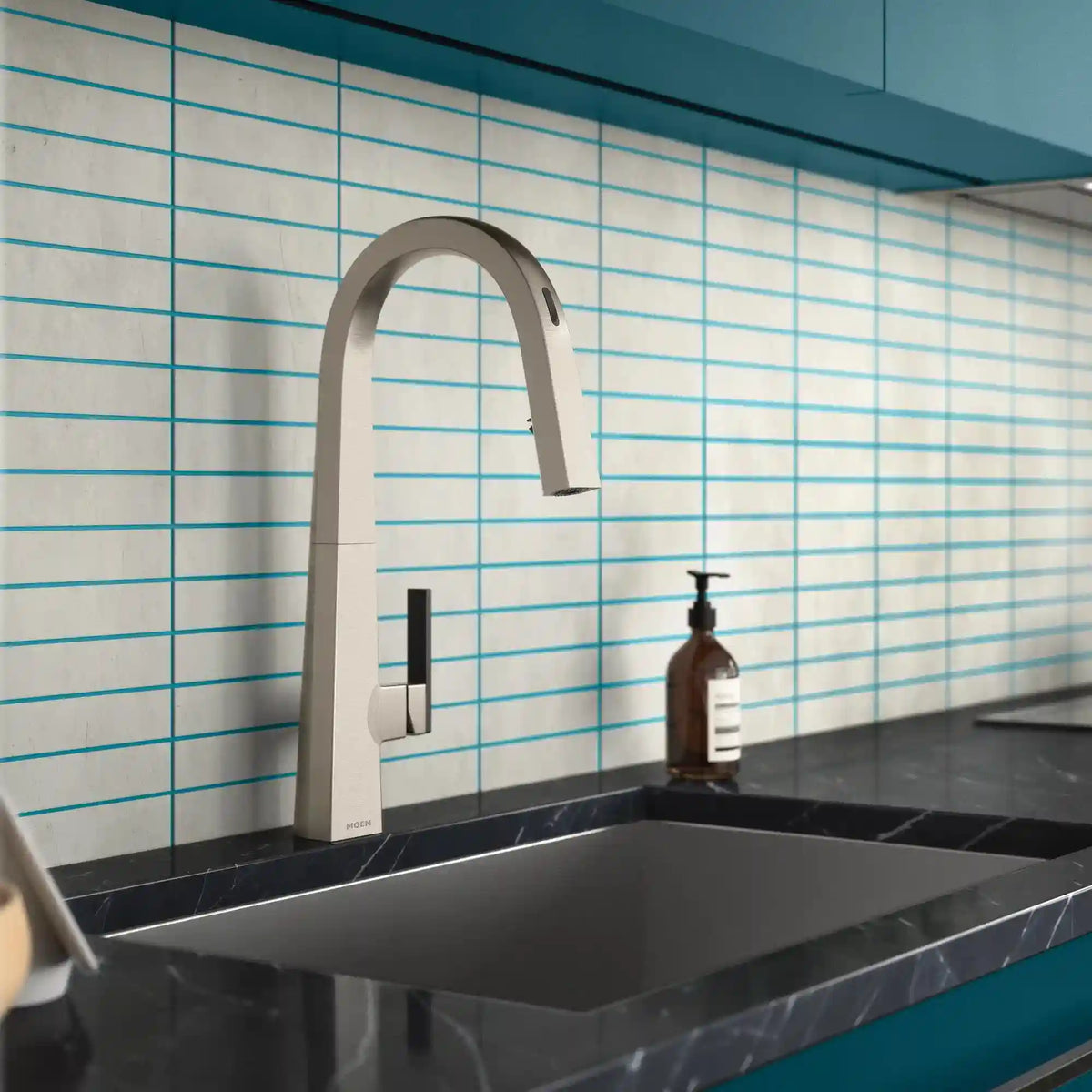 Nio Smart Kitchen One-Handle High Arc Pulldown Kitchen Faucet