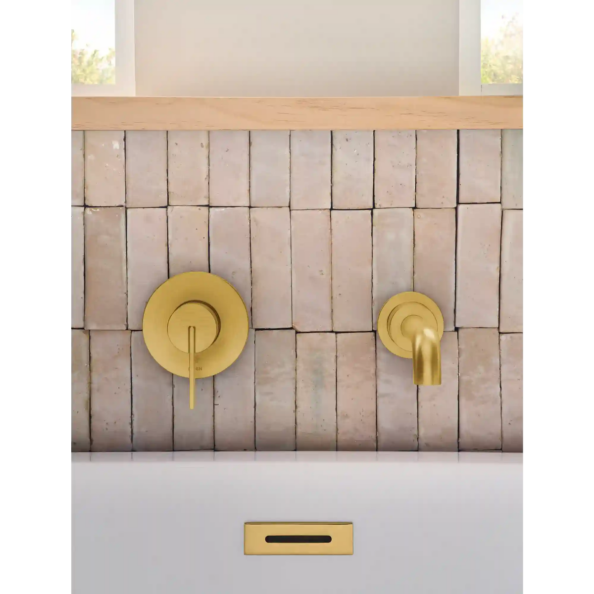 Cia One-Handle Non Diverter Wallmount Tub Filler