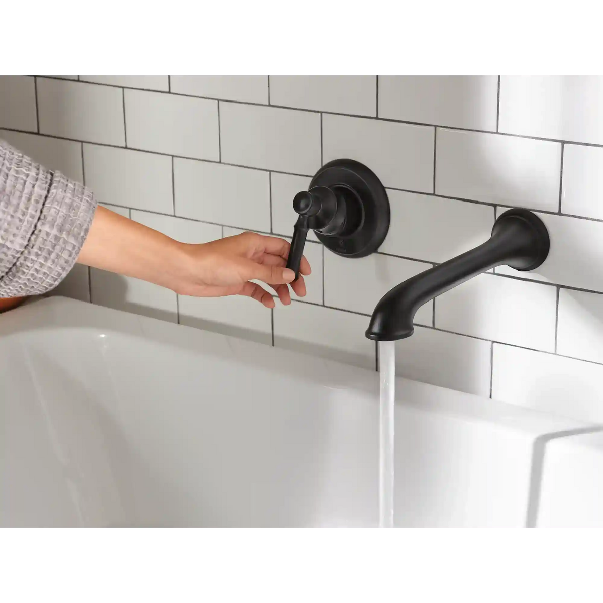 Dartmoor One-Handle Non Diverter Wallmount Tub Filler