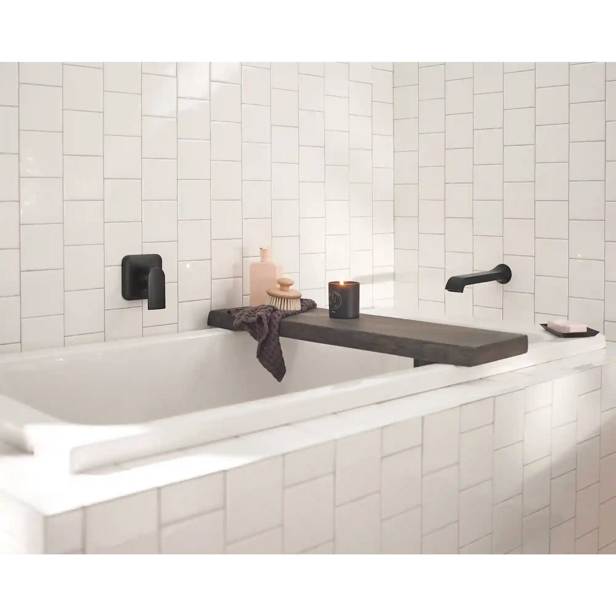 Genta LX One-Handle Non Diverter Wallmount Tub Filler