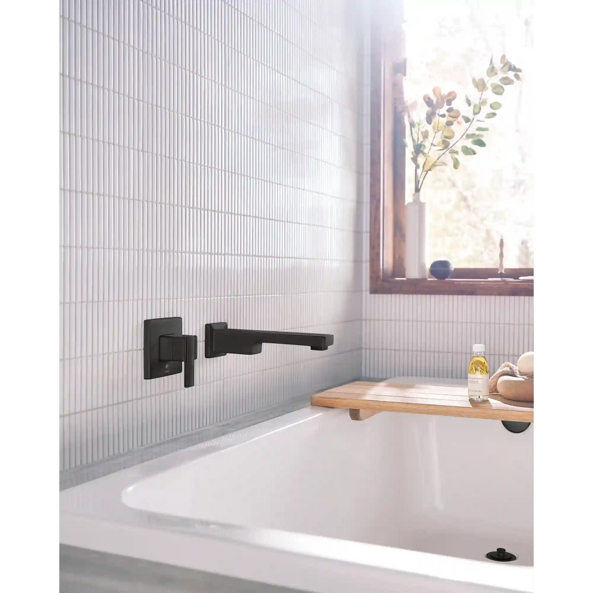 90 Degree One-Handle Non Diverter Wallmount Tub Filler