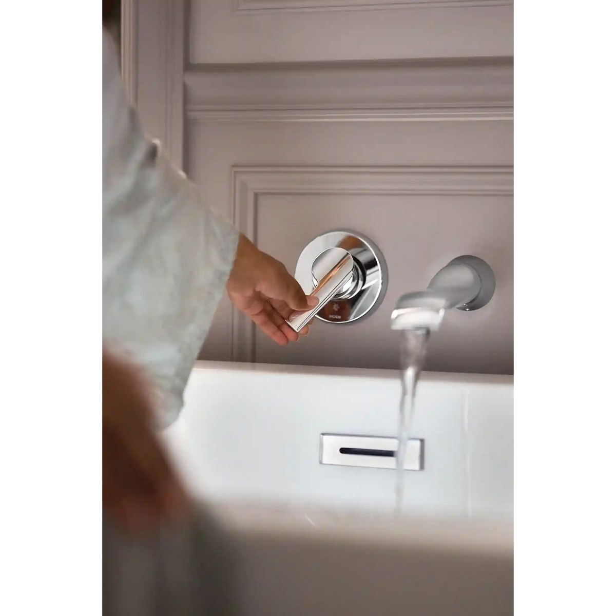 Doux One-Handle Non Diverter Wallmount Tub Filler