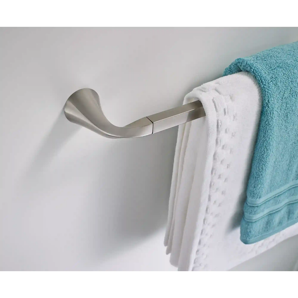 Oxby 18" Towel Bar