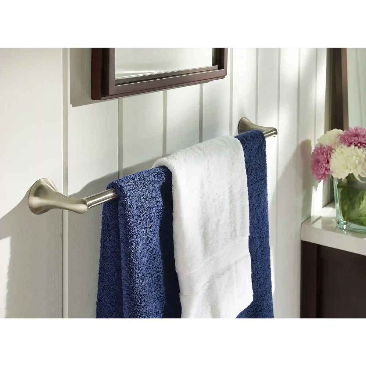 Darcy 24" Towel Bar