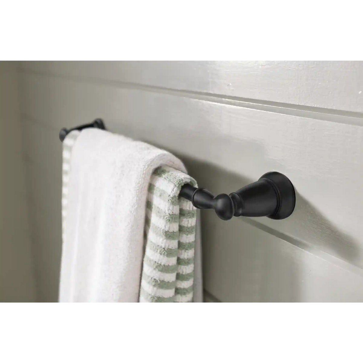 Banbury 24" Towel Bar