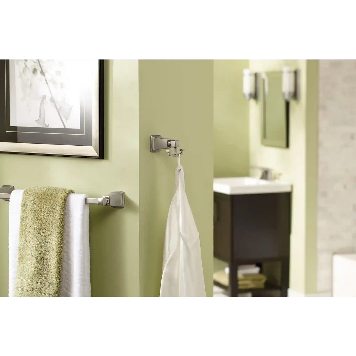 Boardwalk 18" Towel Bar