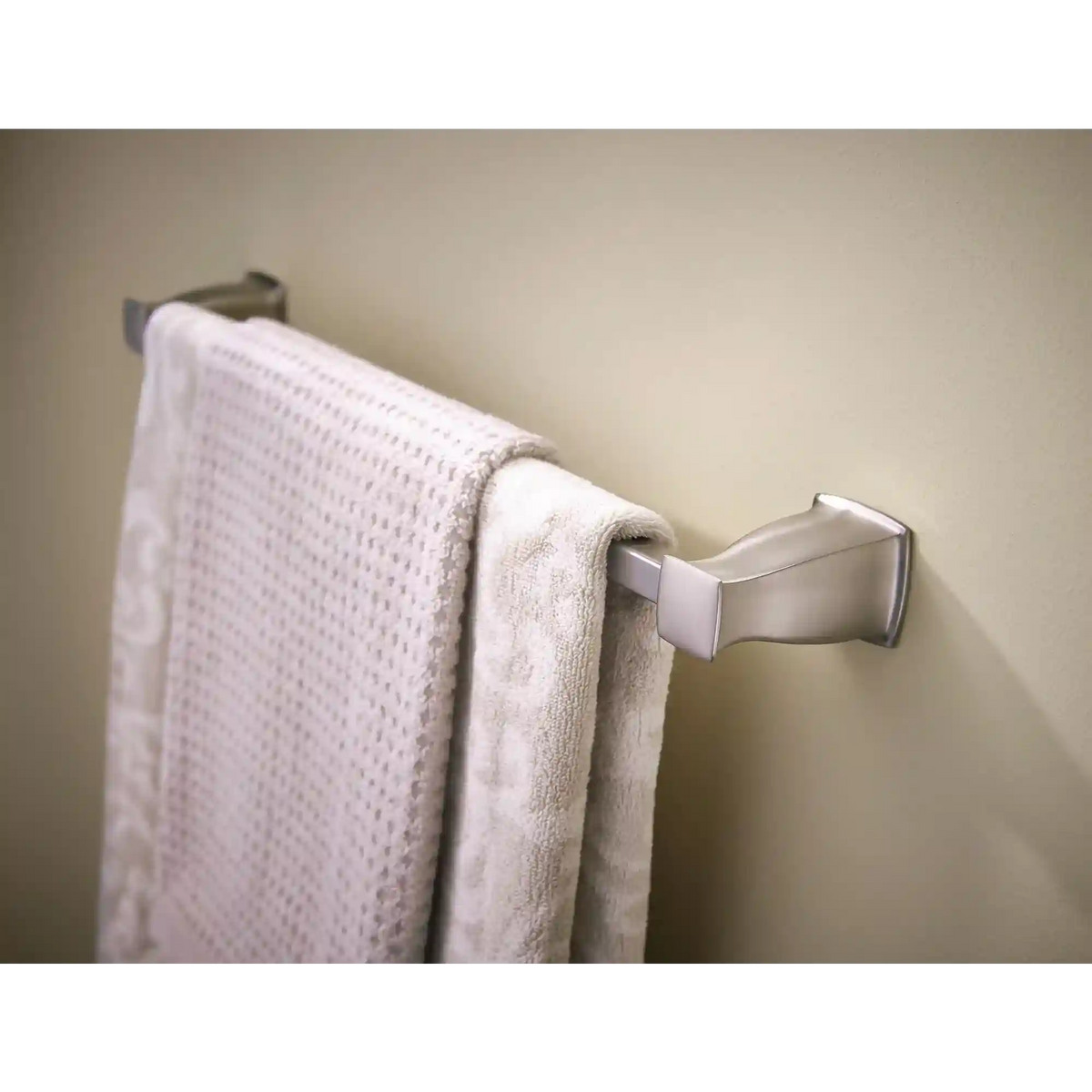 Hensley 24" Towel Bar