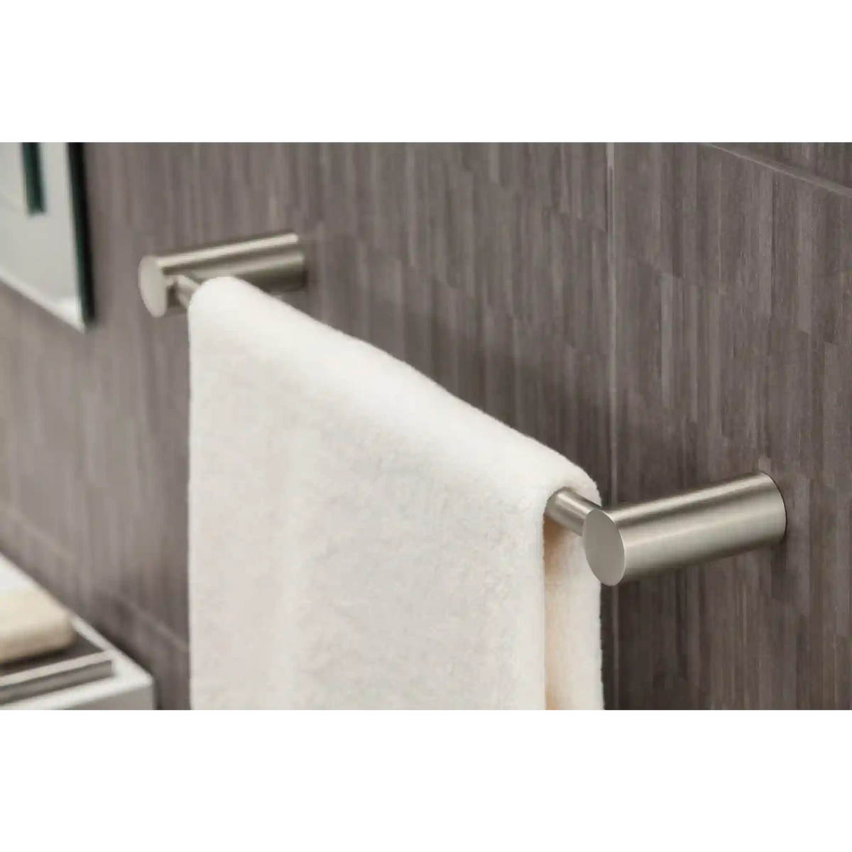 Align 18" Towel Bar