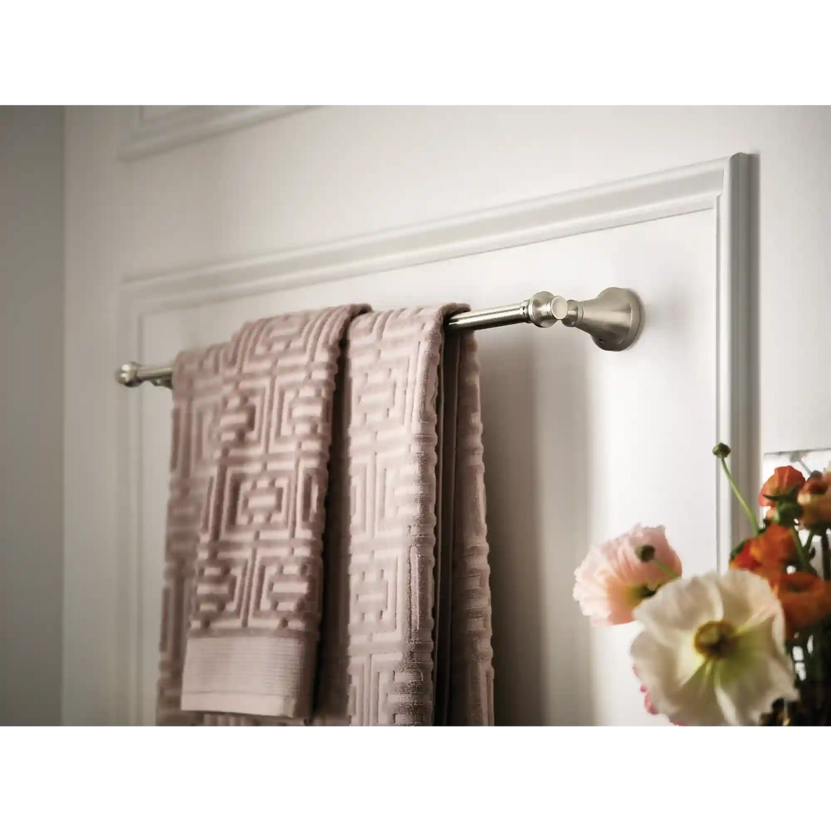 Colinet Towel Bar