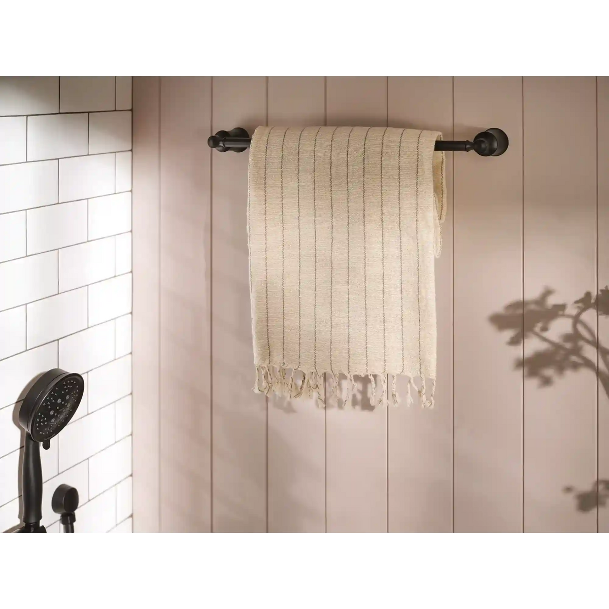 Dartmoor 18" Towel Bar