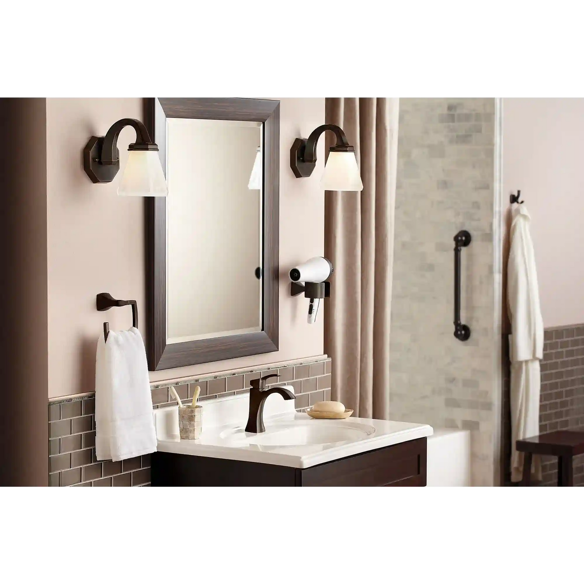 Voss Towel Ring