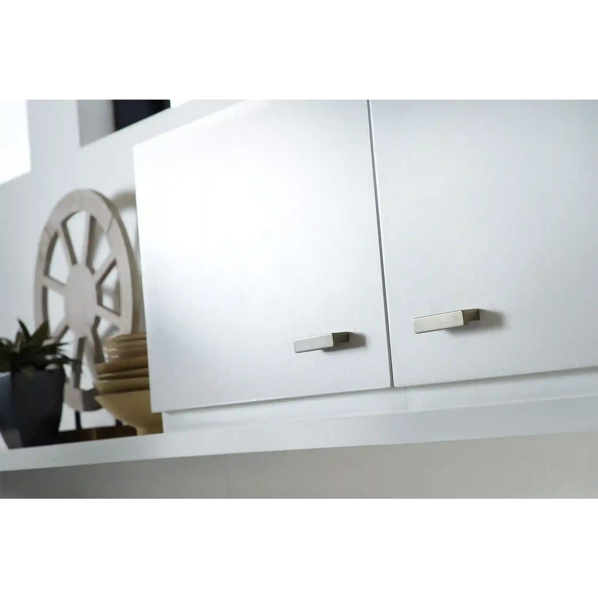 90 Degree Drawer Pull