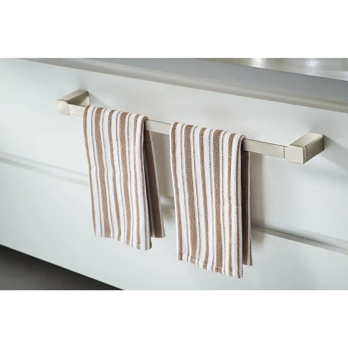 90 Degree 24" Towel Bar