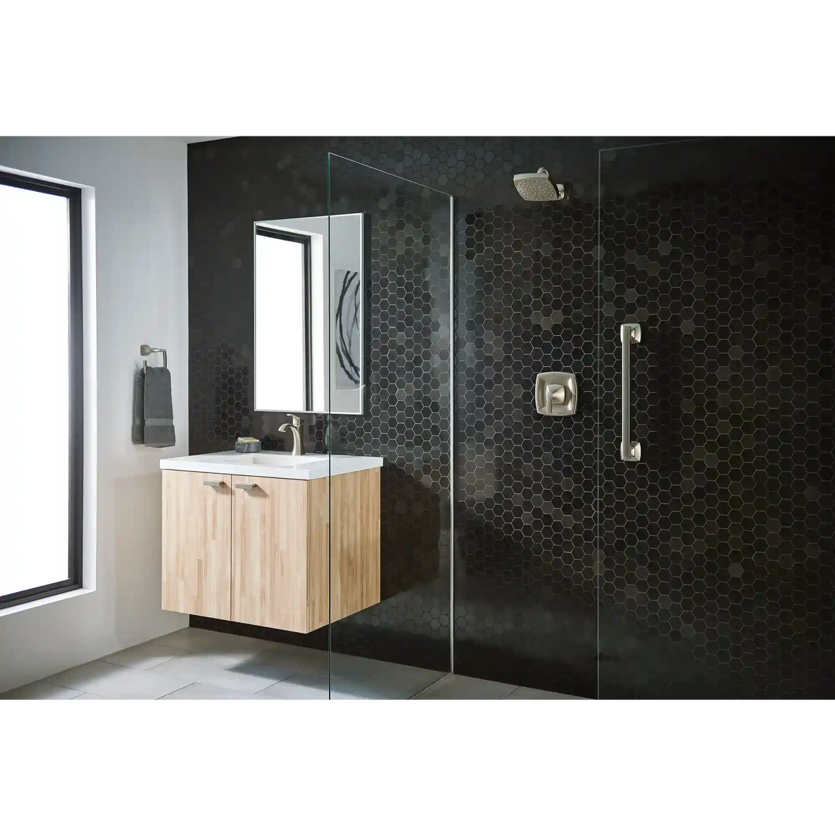Voss 24" Designer Grab Bar